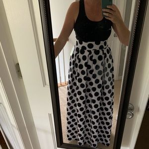 Super fun Curv Bella Boutique skirt